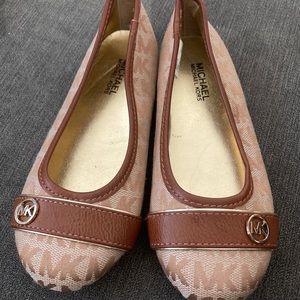 Girl’s size 12 Michael Kors slip on shoe - Jerica Tan